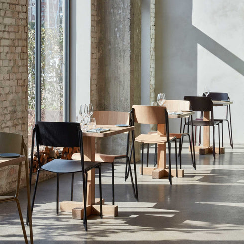 Petit Standard Chair Black